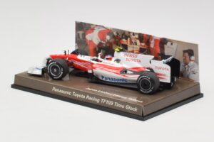 Toyota TF109 Panasonic Toyota Racing #10 T. Glock F1 2009 Minichamps 1:43 AM62131 Metall — Bild 3 von 5