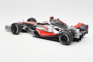 McLaren MP4-22 Mercedes #1 F. Alonso Showcar 2007 Minichamps 1:18 533071871 Metall — Bild 5 von 6