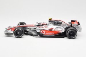 McLaren MP4-23 Mercedes #23 H. Kovalainen 2008 Minichamps 1:18 530081823 Metall — Bild 3 von 6