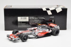 McLaren MP4-23 Mercedes #23 H. Kovalainen 2008 Minichamps 1:18 530081823 Metall — Bild 6 von 6