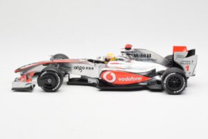 McLaren MP4-24 #1 L. Hamilton 2009 Dealer Edition Minichamps 1:18 503091801 Metall — Bild 3 von 6
