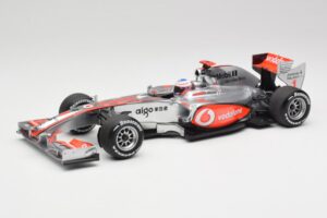 McLaren MP4-25 Vodafone #1 J. Button F1 2010 Minichamps 1:18 530101871-R1 Metall