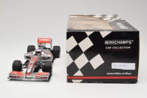 McLaren MP4-25 Vodafone #1 J. Button F1 2010 Minichamps 1:18 530101871-R1 Metall — Bild 6 von 7