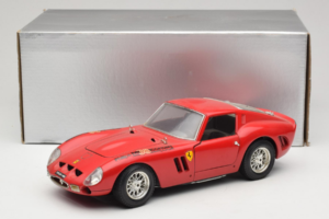 Ferrari 250 GTO Rot Bburago 1:18 B003 Metall — Bild 8 von 8