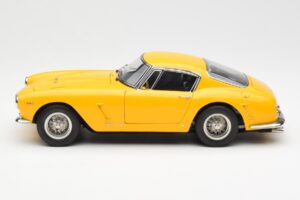 Ferrari 250 GT SWB Gelb CMC 1:18 M-054 Metall — Bild 3 von 6