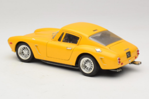 Ferrari 250 GT Berlinetta Gelb Jouef Evolution 1:18 301200 Metall — Bild 7 von 8