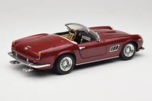 Ferrari 250 GT California Spider LWB Kastanienrot Hot Wheels 1:18 25727 Metall — Bild 3 von 8