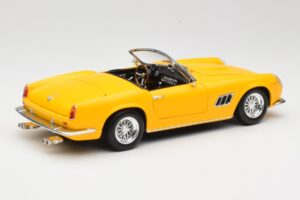 Ferrari 250 GT California Spider Gelb Hot Wheels 1:18 23905 Metall — Bild 3 von 8