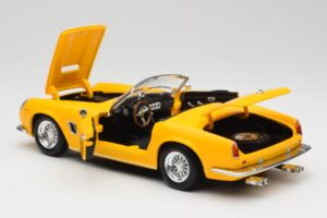 Ferrari 250 GT California Spider Gelb Hot Wheels 1:18 23905 Metall — Bild 5 von 8