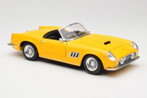 Ferrari 250 GT California Spider Gelb Hot Wheels 1:18 23905 Metall — Bild 6 von 8