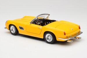 Ferrari 250 GT California Spider Gelb Hot Wheels 1:18 23905 Metall — Bild 7 von 8