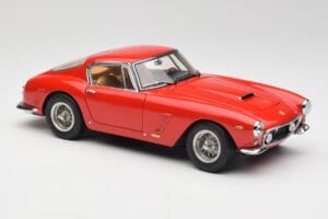 Ferrari 250 GT SWB Rot CMC 1:18 M-046 Metall — Bild 4 von 6