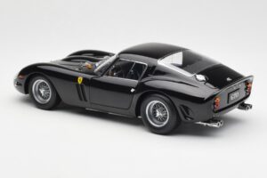 Ferrari 250 GTO Schwarz Kyosho 1:18 08431BK Metall — Bild 7 von 8