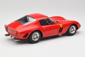 Ferrari 250 GTO London Show Rot CMC 1:18 M-256 Metall — Bild 2 von 6