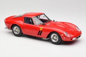 Ferrari 250 GTO London Show Rot CMC 1:18 M-256 Metall — Bild 4 von 6