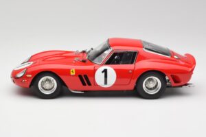 Ferrari 250 GTO #1 P. Rodriguez / W. Mairesse Paris 1000km 1962 CMC 1:18 M-254 Metall — Bild 3 von 6