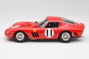 Ferrari 250 GTO #11 J. Surtees / M. Parkes Paris 1000km 1962 CMC 1:18 M-249 Metall — Bild 3 von 6