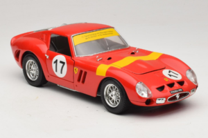 Ferrari 250 GTO #17 Bburago Sammlerborse Rot Bburago 1:18 3007-P1 Metall — Bild 6 von 8