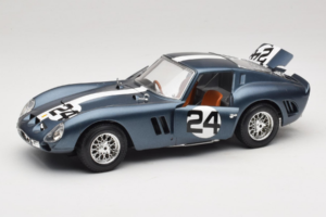 Ferrari 250 GTO #24 Blau Weißer Streifen 1962 Bburago 1:18 3011-B2 Metall — Bild 2 von 8