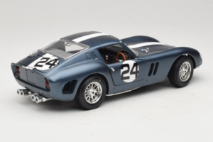 Ferrari 250 GTO #24 Blau Weißer Streifen 1962 Bburago 1:18 3011-B2 Metall — Bild 3 von 8