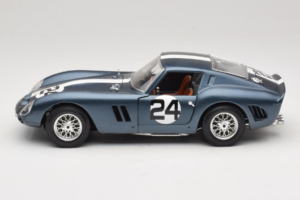 Ferrari 250 GTO #24 Blau Weißer Streifen 1962 Bburago 1:18 3011-B2 Metall — Bild 4 von 8