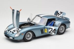 Ferrari 250 GTO #24 P. Rodriguez 12 Hours of Sebring GT3.0 Winner 1962 Kyosho 1:18 08438D Metall — Bild 2 von 8