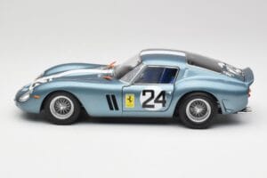 Ferrari 250 GTO #24 P. Rodriguez 12 Hours of Sebring GT3.0 Winner 1962 Kyosho 1:18 08438D Metall — Bild 4 von 8