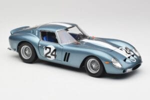 Ferrari 250 GTO #24 P. Rodriguez 12 Hours of Sebring GT3.0 Winner 1962 Kyosho 1:18 08438D Metall — Bild 6 von 8