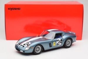 Ferrari 250 GTO #24 P. Rodriguez 12 Hours of Sebring GT3.0 Winner 1962 Kyosho 1:18 08438D Metall — Bild 8 von 8