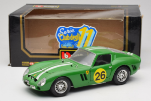 Ferrari 250 GTO #26 Grün Weiße Streifen 1962 Bburago 1:18 3011-G3 Metall — Bild 8 von 8