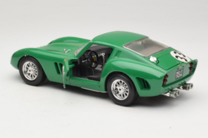 Ferrari 250 GTO #33 Grün Bburago 1:18 3011-G1 Metall — Bild 5 von 8