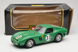 Ferrari 250 GTO #33 Grün Bburago 1:18 3011-G1 Metall — Bild 8 von 8