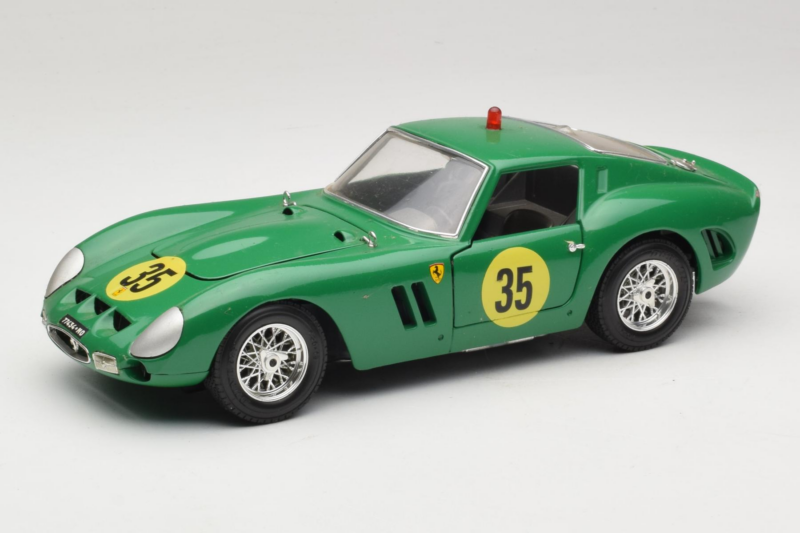 Ferrari 250 GTO #35 Grün 1962 Bburago 1:18 3011-G2 Metall