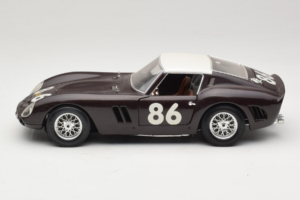 Ferrari 250 GTO #86 Schwarz Bburago 1:18 3011-B1 Metall — Bild 4 von 8