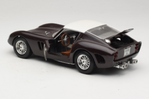 Ferrari 250 GTO #86 Schwarz Bburago 1:18 3011-B1 Metall — Bild 5 von 8