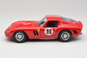 Ferrari 250 GTO #96 Rot 1962 Bburago 1:18 3011-N1 Metall — Bild 4 von 8