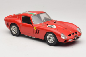 Ferrari 250 GTO #96 Rot Italienische Flagge 1962 Bburago 1:18 3011-P2 Metall — Bild 6 von 8