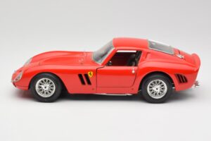 Ferrari 250 GTO Rot Bburago 1:18 3011 Metall — Bild 4 von 8