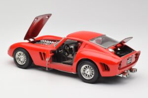 Ferrari 250 GTO Rot Bburago 1:18 3011 Metall — Bild 5 von 8