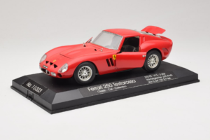 Ferrari 250 GTO Rot Replacement Stand Exclusive Cars 1:18 EC005 Metall — Bild 2 von 8