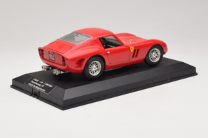 Ferrari 250 GTO Rot Replacement Stand Exclusive Cars 1:18 EC005 Metall — Bild 3 von 8