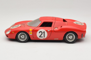 Ferrari 250 LM #21 M. Gregory / J. Rindt 24 Hours of Le Mans 1965 Bburago 1:18 3033-P2 Metall — Bild 4 von 8
