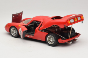 Ferrari 250 LM #21 M. Gregory / J. Rindt 24 Hours of Le Mans 1965 Bburago 1:18 3033-P2 Metall — Bild 5 von 8