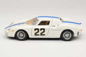 Ferrari 250 LM #22 Weiß 1965 Bburago 1:18 3333-W1 Metall — Bild 4 von 8