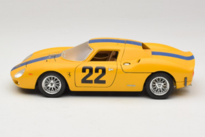 Ferrari 250 LM #22 Gelb 1965 Bburago 1:18 3333-Y1 Metall — Bild 4 von 8