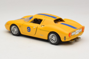 Ferrari 250 LM #9 Gelb 1965 Bburago 1:18 3033-Y1 Metall — Bild 7 von 8