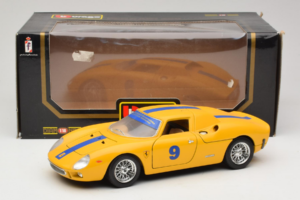 Ferrari 250 LM #9 Gelb 1965 Bburago 1:18 3033-Y1 Metall — Bild 8 von 8