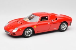Ferrari 250 Le Mans Rot Bburago 1:18 3033 Metall