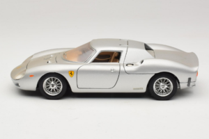 Ferrari 250 LM Silber Bburago 1:18 3033-S1 Metall — Bild 4 von 8
