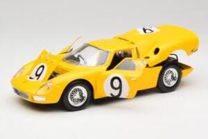 Ferrari 250 LM #21 M. Gregory / J. Rindt NART 24 Hours of Le Mans Winner 1965 Hot Wheels 1:18 25729 Metall — Bild 2 von 8